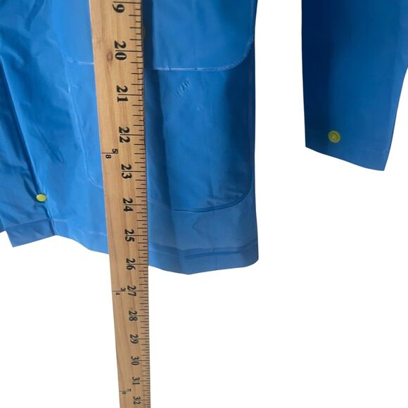 Coleman Youth Boys Size L/XL Blue Rain Waterproof Button Up Jacket - Picture 9 of 9